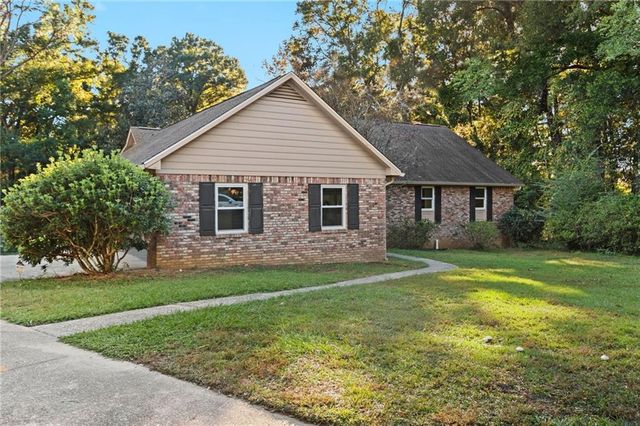 802 Pinewood Court, Daphne, AL 36526