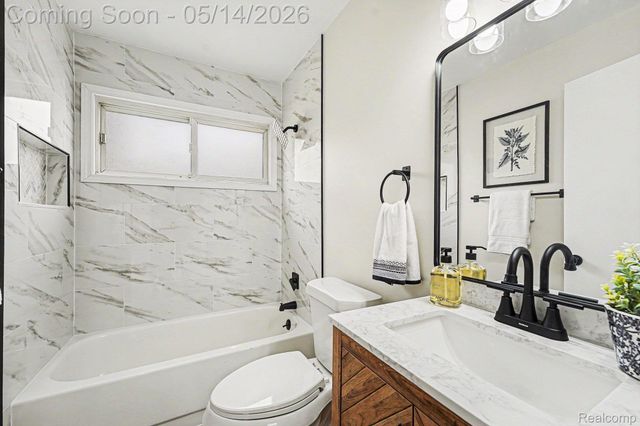 4052 Longtin Avenue, Lincoln Park, MI 48146