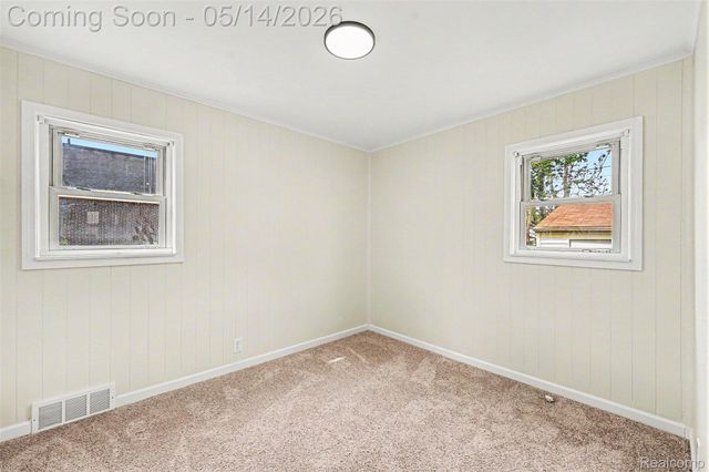 4052 Longtin Avenue, Lincoln Park, MI 48146