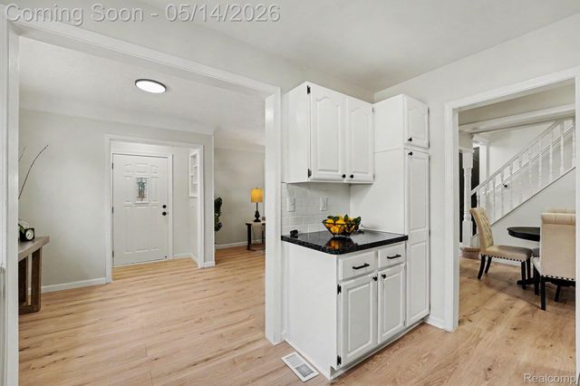 4052 Longtin Avenue, Lincoln Park, MI 48146