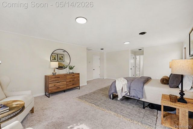 4052 Longtin Avenue, Lincoln Park, MI 48146