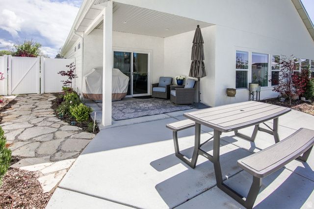 910 S 1700 W, Layton, UT 84041