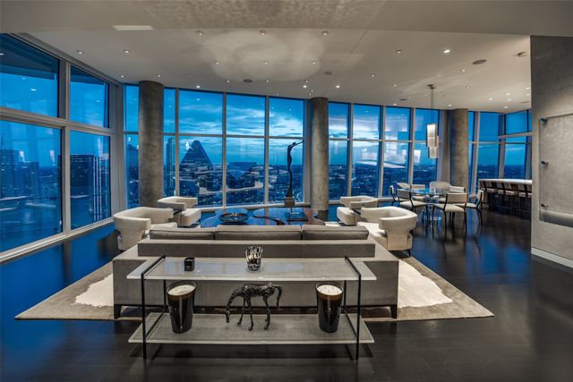 1918 Olive Street 4202, Dallas, TX 75201