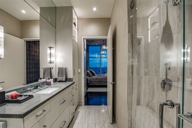 1918 Olive Street 4202, Dallas, TX 75201