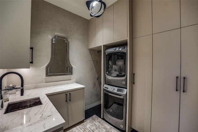 1918 Olive Street 4202, Dallas, TX 75201