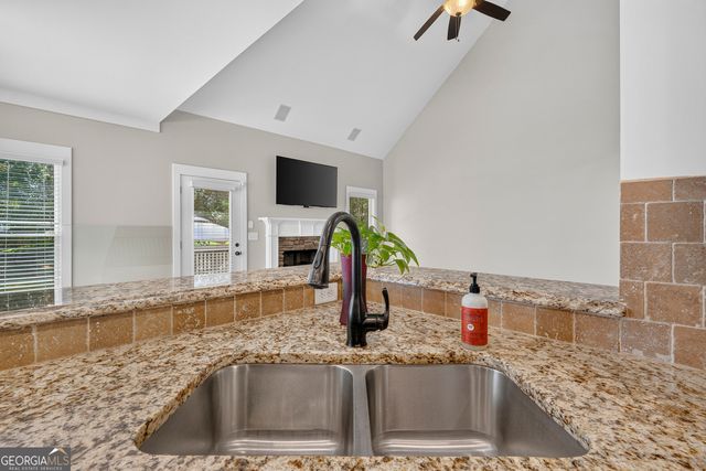 356 Carillon Lane, Macon, GA 31210