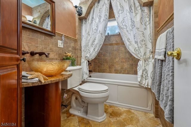 357 Foxwood Rd, Union Twp., NJ 07083
