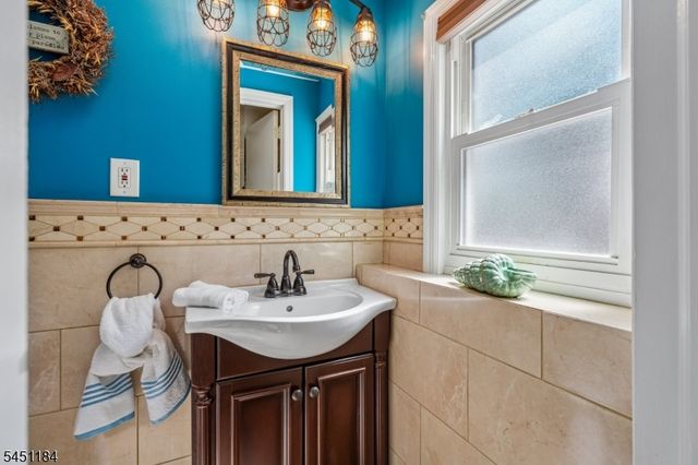 357 Foxwood Rd, Union Twp., NJ 07083