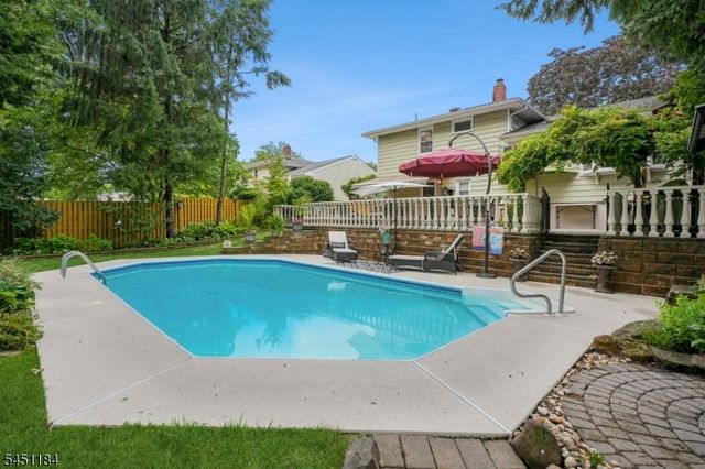 357 Foxwood Rd, Union Twp., NJ 07083