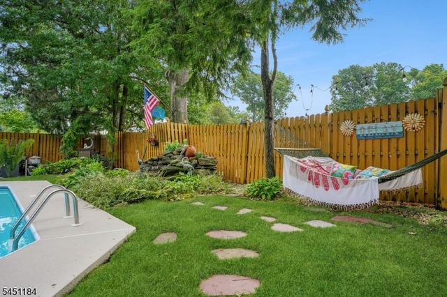 357 Foxwood Rd, Union Twp., NJ 07083