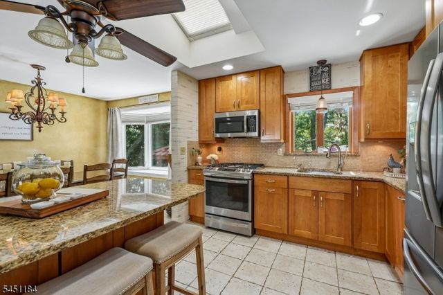 357 Foxwood Rd, Union Twp., NJ 07083