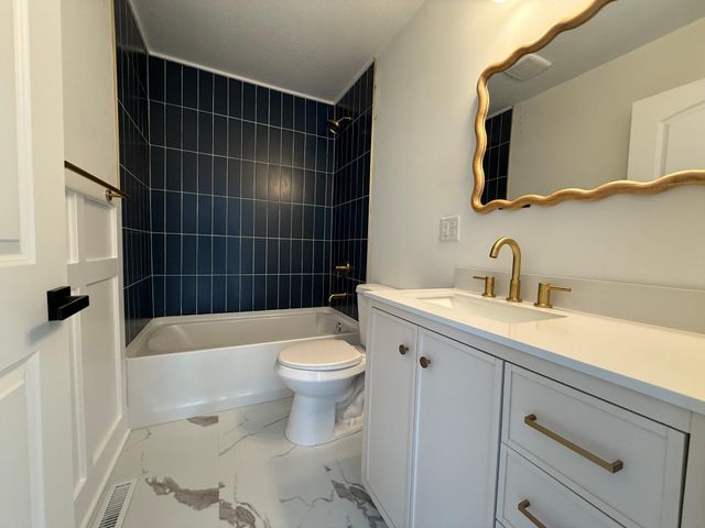 2903 Fremont Court SW, Rochester, MN 55902