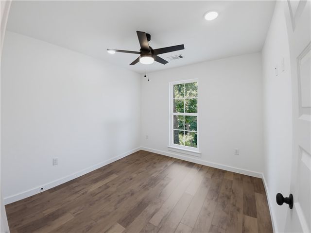 15 Kirkwall Place, Bella Vista, AR 72715