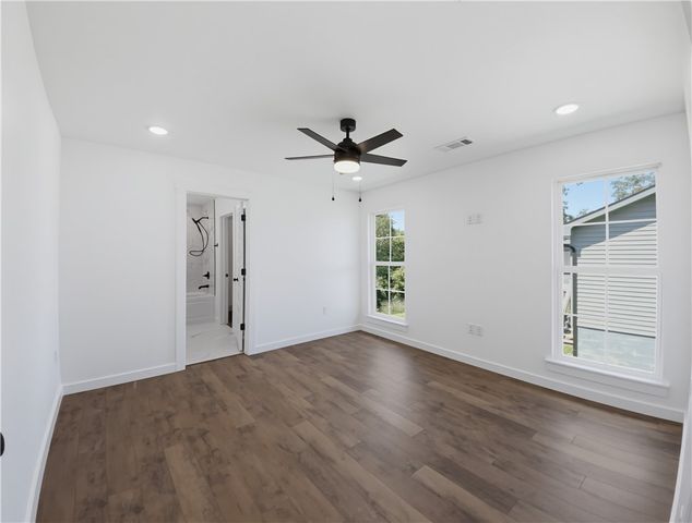 15 Kirkwall Place, Bella Vista, AR 72715