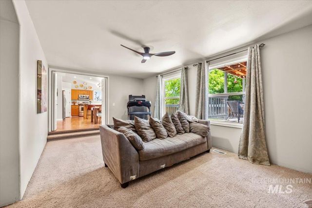 1775 Wasatch Dr, Mountain Home, ID 83647