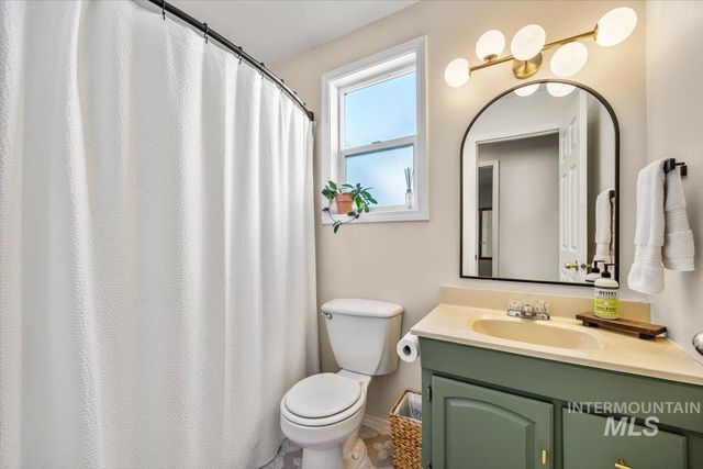 1775 Wasatch Dr, Mountain Home, ID 83647