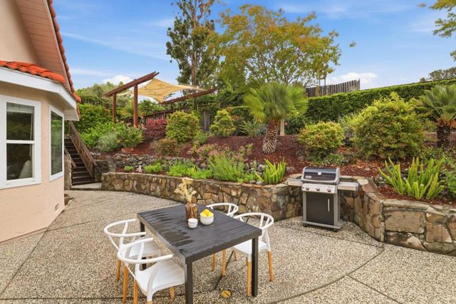 16 Bennett Road, Redwood City, CA 94062