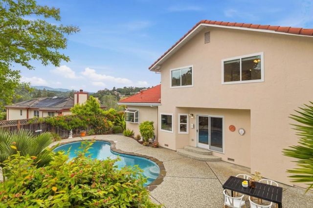 16 Bennett Road, Redwood City, CA 94062