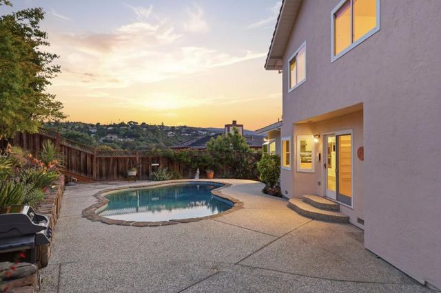 16 Bennett Road, Redwood City, CA 94062