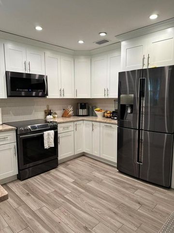 917 SW 36th Terrace, Palm City, FL 34990