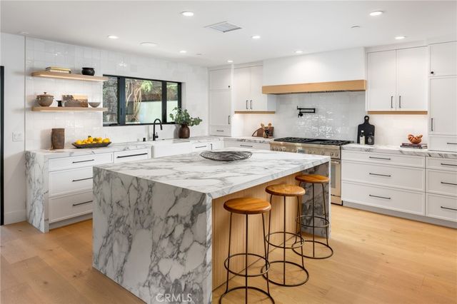 3024 Country Club, Costa Mesa, CA 92626