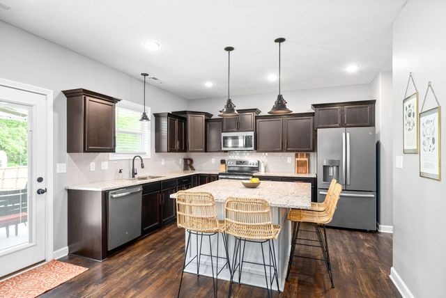 1607 Ellie Piper Cir, Clarksville, TN 37043