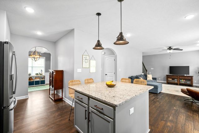 1607 Ellie Piper Cir, Clarksville, TN 37043