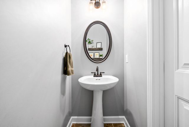 1607 Ellie Piper Cir, Clarksville, TN 37043