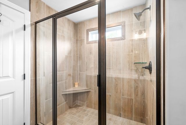 1607 Ellie Piper Cir, Clarksville, TN 37043