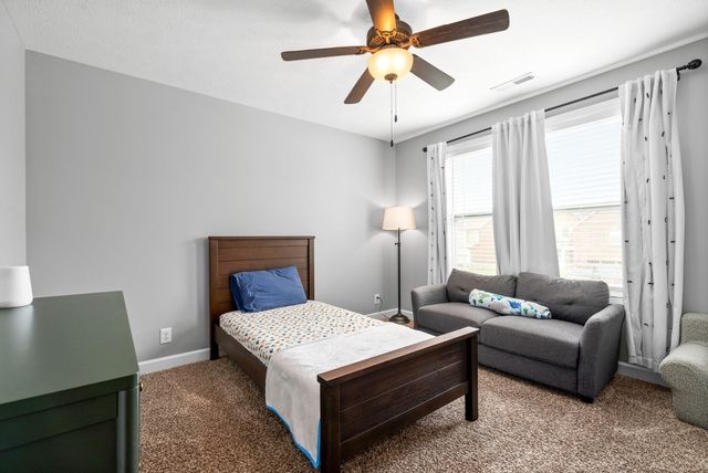 1607 Ellie Piper Cir, Clarksville, TN 37043