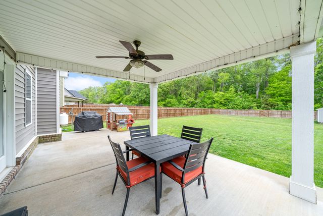 1607 Ellie Piper Cir, Clarksville, TN 37043