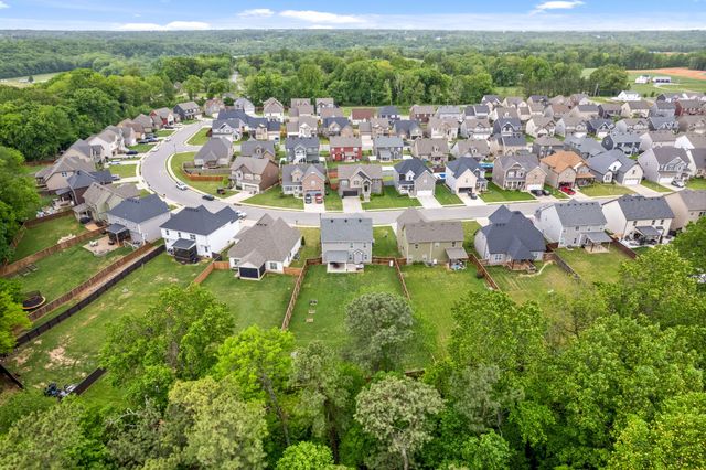 1607 Ellie Piper Cir, Clarksville, TN 37043