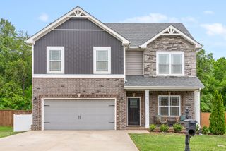 1607 Ellie Piper Cir, Clarksville, TN 37043