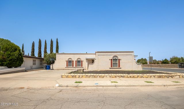 3329 Running Deer Drive, El Paso, TX 79936