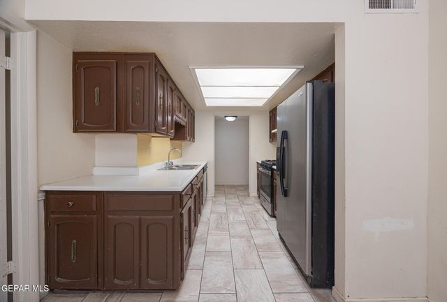 3329 Running Deer Drive, El Paso, TX 79936