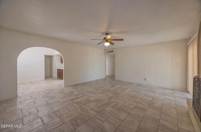 3329 Running Deer Drive, El Paso, TX 79936