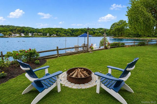33 Prospect Road, Centerport, NY 11721