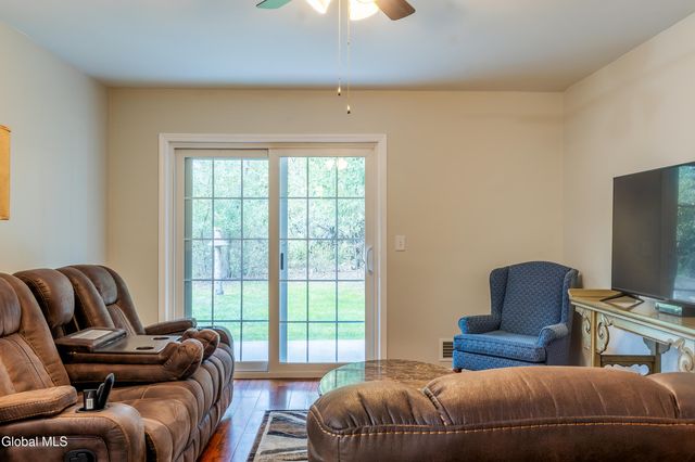 301 Evergreen Place, Rensselaer, NY 12144