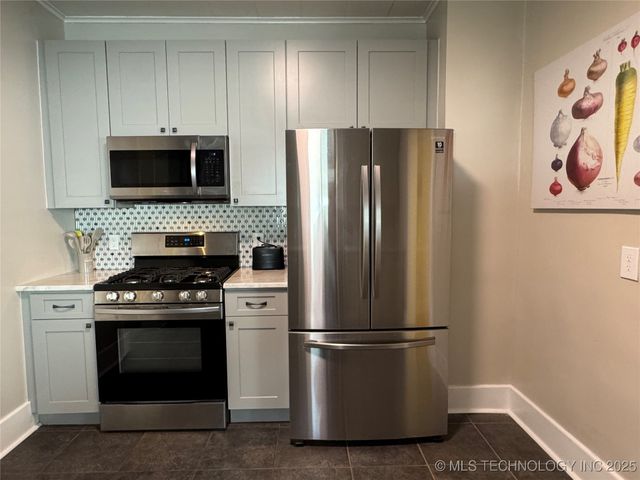 1856 E 17th Street, Tulsa, OK 74104