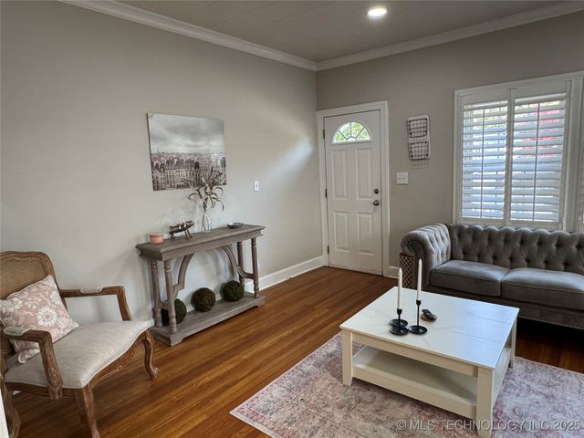 1856 E 17th Street, Tulsa, OK 74104