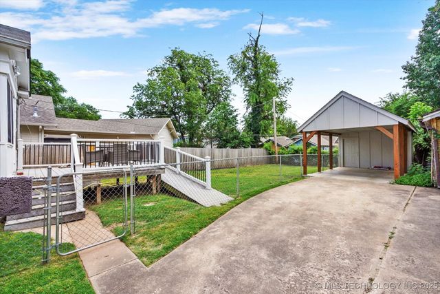 1856 E 17th Street, Tulsa, OK 74104