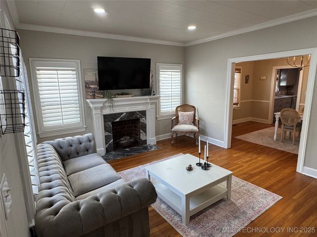 1856 E 17th Street, Tulsa, OK 74104