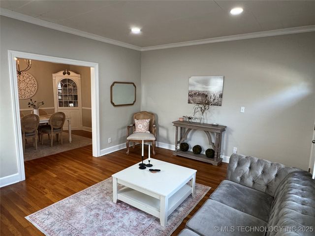 1856 E 17th Street, Tulsa, OK 74104