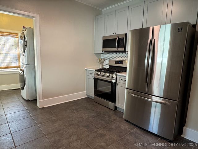 1856 E 17th Street, Tulsa, OK 74104