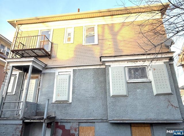 66 Scheerer, Newark, NJ 07112