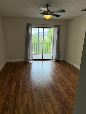 4715 Lucerne Lakes Boulevard E 205, Lake Worth, FL 33467