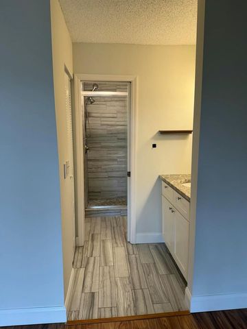 4715 Lucerne Lakes Boulevard E 205, Lake Worth, FL 33467