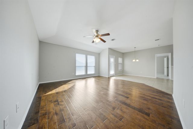 2007 Sterling Gate Drive, Heartland, TX 75126