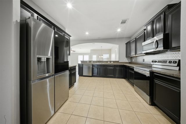 2007 Sterling Gate Drive, Heartland, TX 75126