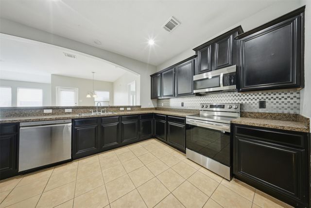 2007 Sterling Gate Drive, Heartland, TX 75126